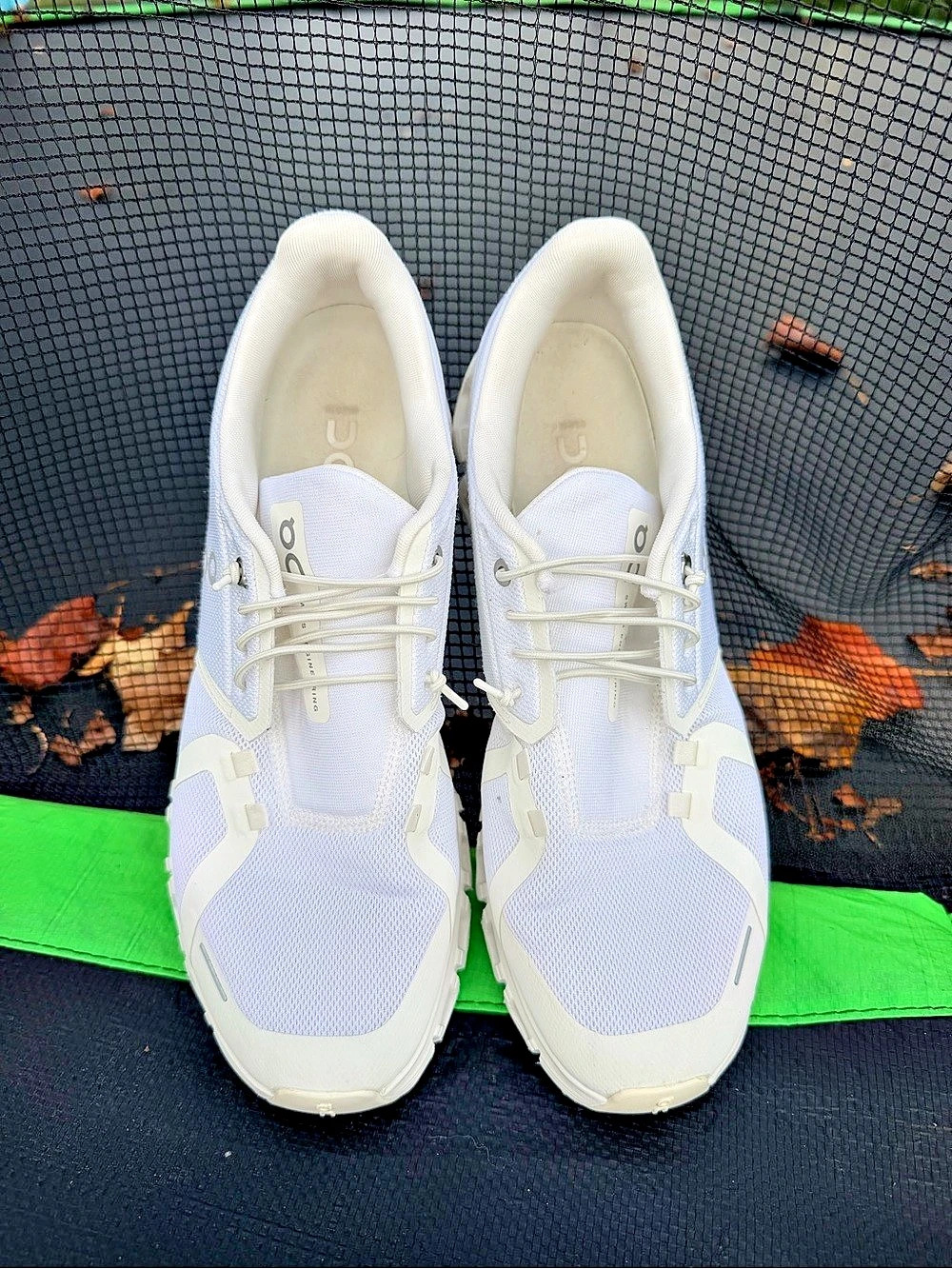 On Cloud 5 mens Athletic Shoes White US 10.5